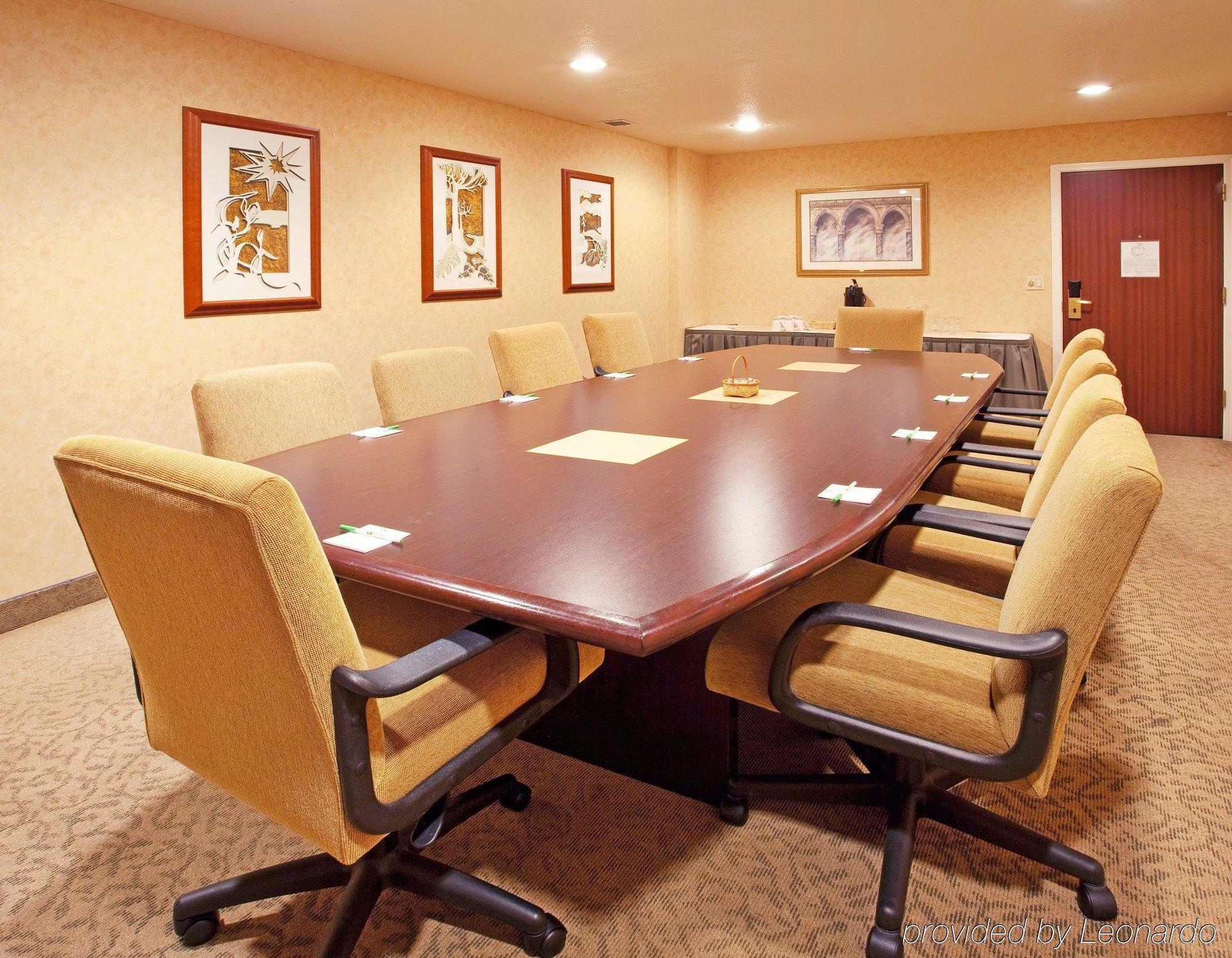 Holiday Inn Auburn By Ihg Einrichtungen foto